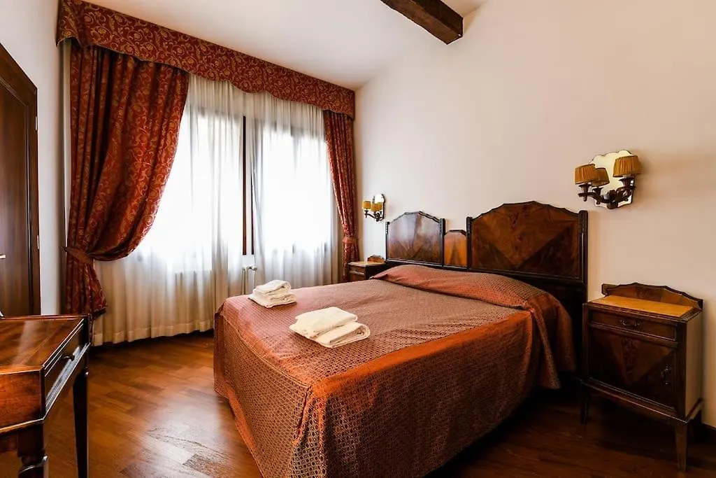 Corallo - Piccolo Bilocale Nel Cuore Di Venezia Italy